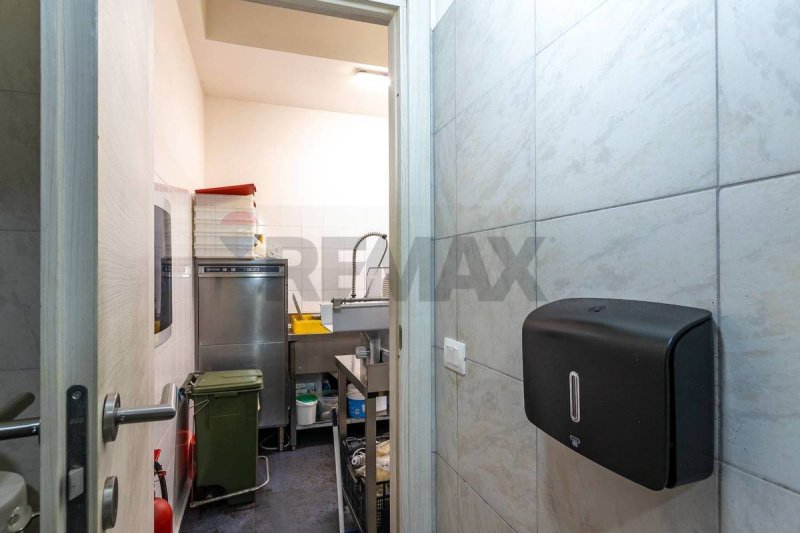 卡尔塔吉罗内商业房产