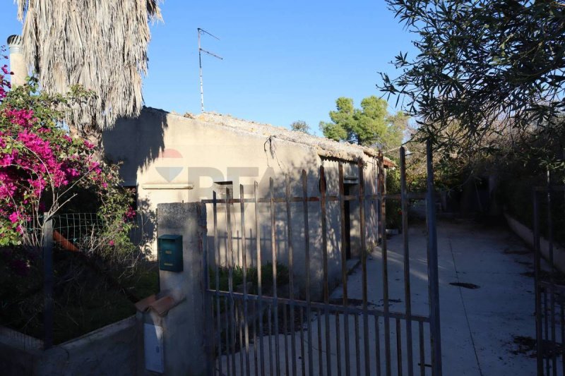 Maison de campagne à Chiaramonte Gulfi