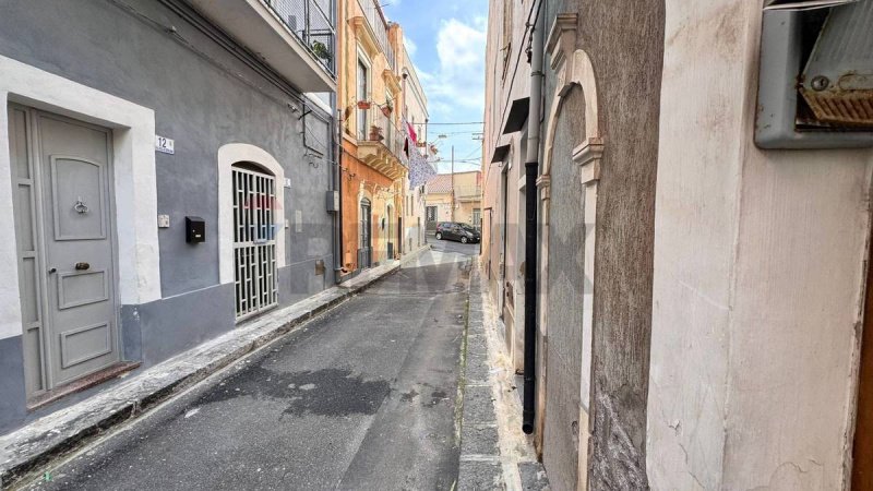 Особняк в Мотта-Сант'Анастазия