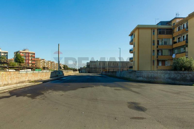 Kommersiell byggnad i Catania