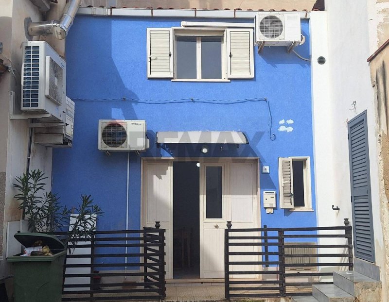 1 Bedroom Detached house for sale in Portopalo Di Capo Passero [802198] | Gate-away®