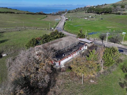 Edifício comercial em Agropoli
