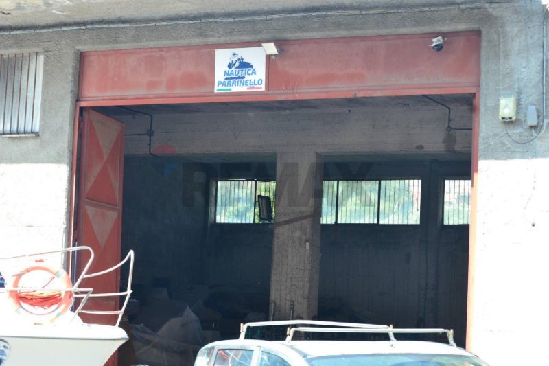 Zakelijk onroerend goed in Catanië