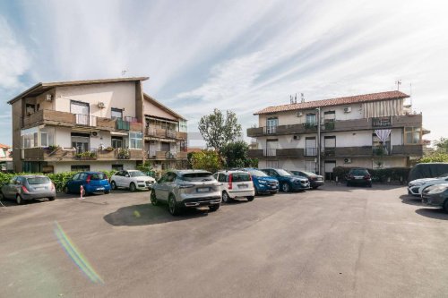 Apartamento em Aci Castello