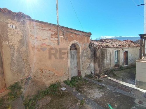 Casa indipendente a Castiglione di Sicilia