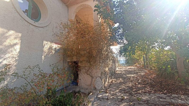 3 Bedrooms Villa for sale in Chiaramonte Gulfi [802868] | Gate-away®