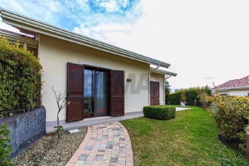 Terraced house in Pedara