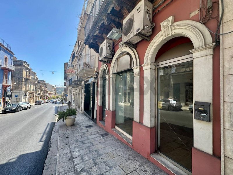 Gewerbeimmobilie in Ragusa