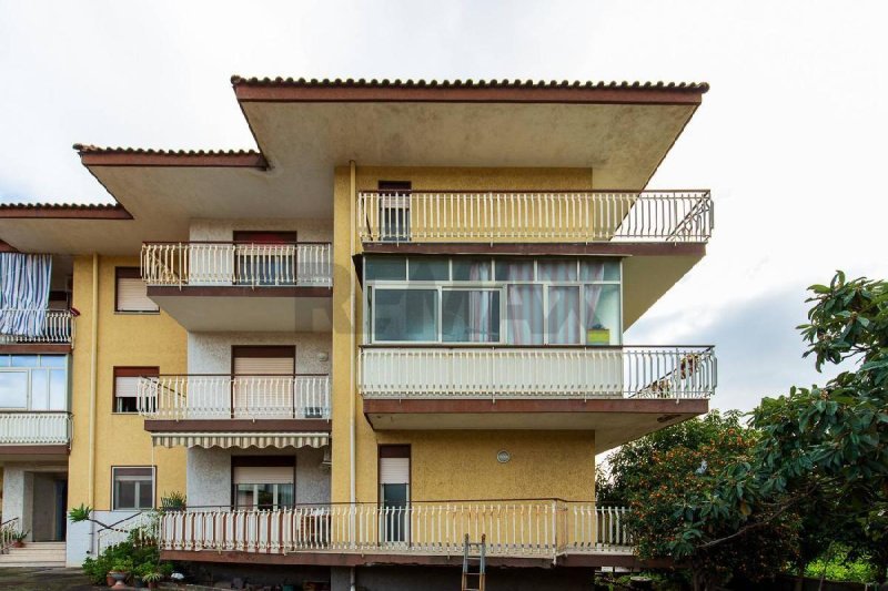 4 Bedrooms Apartment for sale in Fiumefreddo Di Sicilia [803460] | Gate-away®