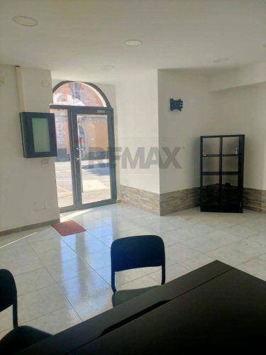 Immobile commerciale a Catania