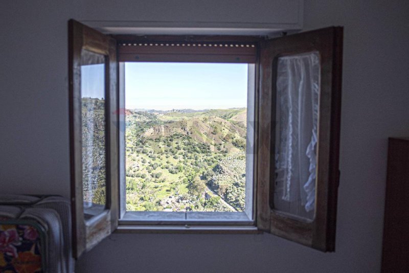 Casa independiente en Vizzini