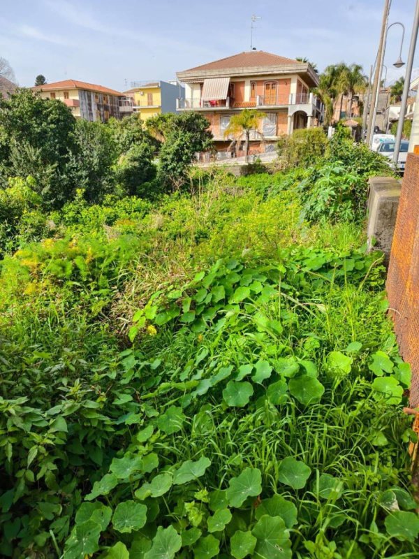 Строительный участок в Ачиреале