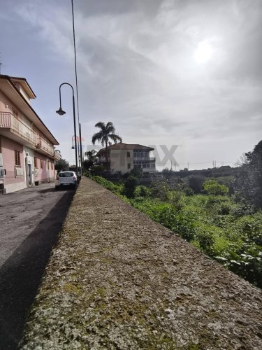 Строительный участок в Ачиреале