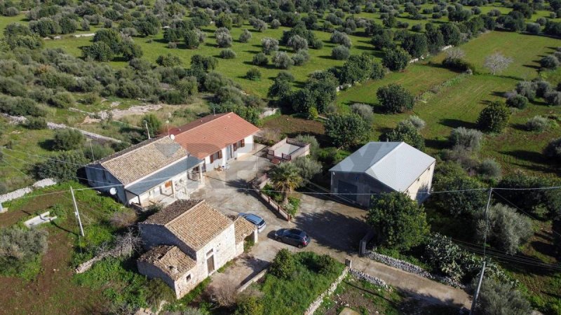 Maison de campagne à Scicli