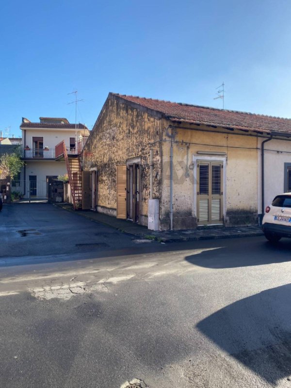 2 Bedrooms Detached house for sale in Santa Venerina [804532] | Gate-away®