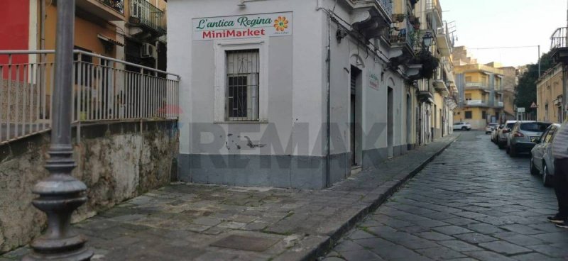 Zakelijk onroerend goed in Lentini