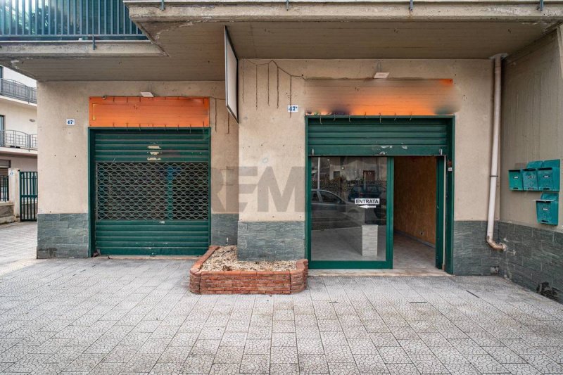 Immobile commerciale a Belpasso