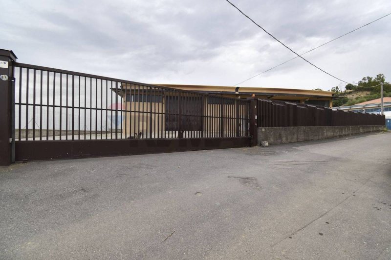 Gewerbeimmobilie in Motta Sant'Anastasia