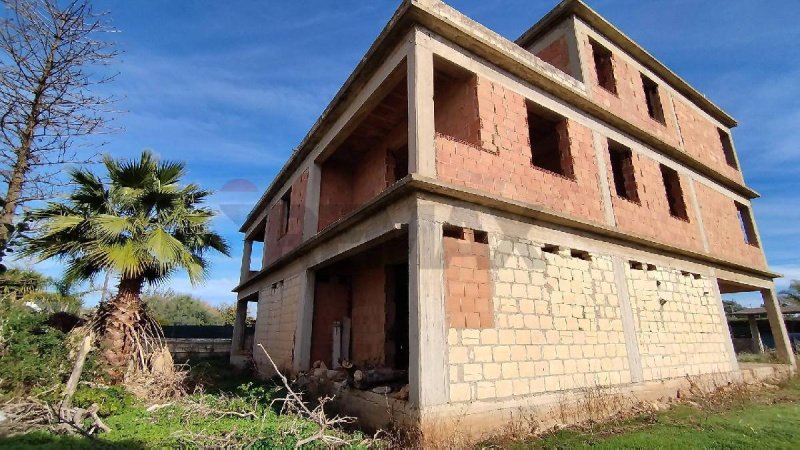 10 Bedrooms Apartment for sale in Avola [804552] | Gate-away®