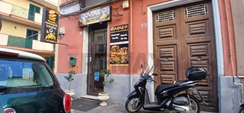 Local commercial à Fiumefreddo di Sicilia