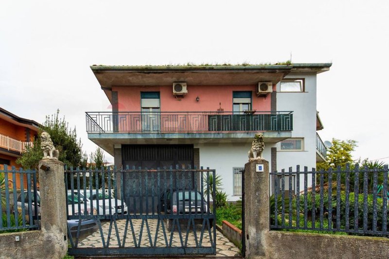 Apartment in San Giovanni la Punta
