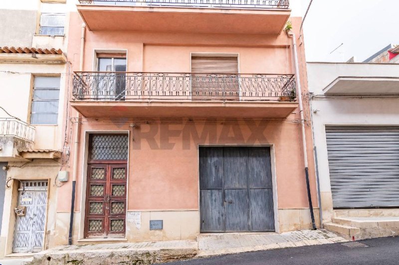 Casa independiente en Comiso