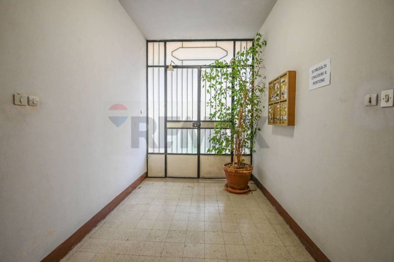 卡尔塔吉罗内公寓