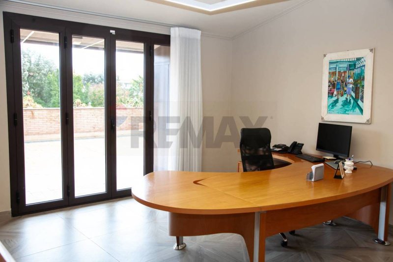 Commercial property in San Giovanni la Punta