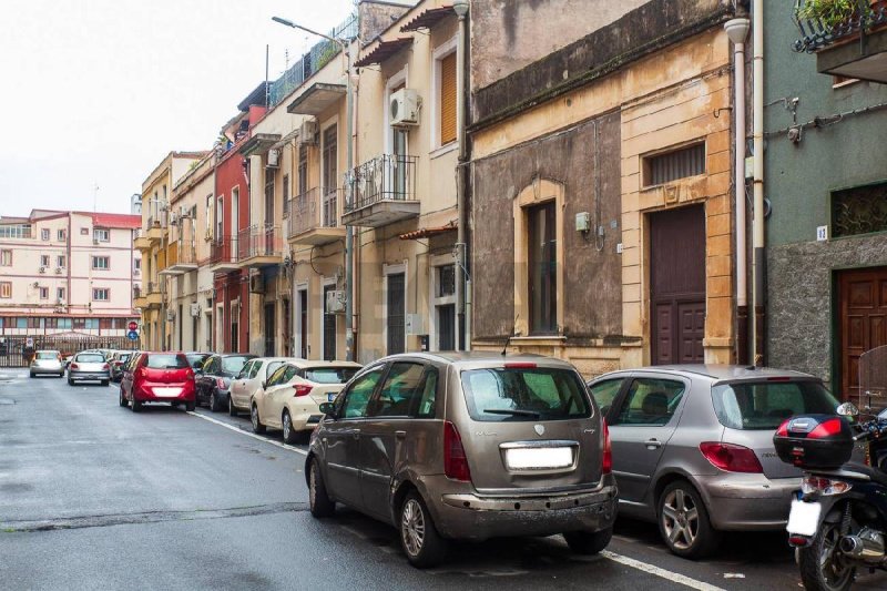 Casa independiente en Catania
