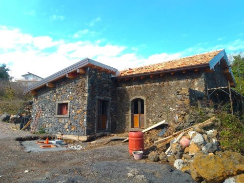 Byggtomt i Sant'Alfio