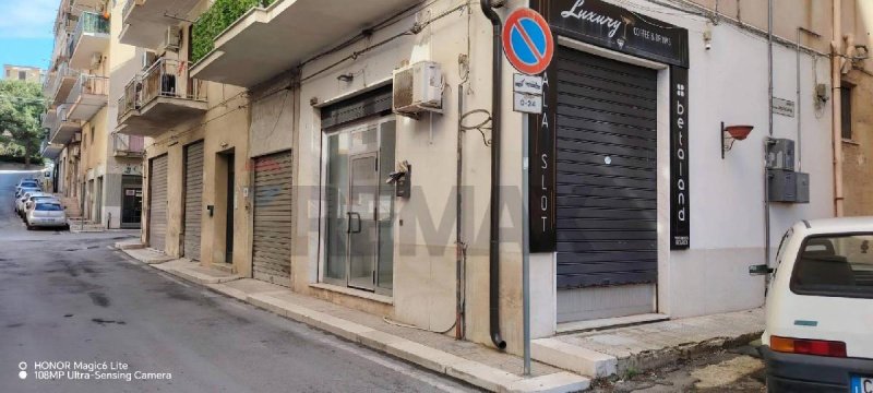 Edifício comercial em Termini Imerese