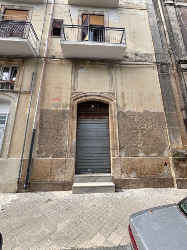 Kommersiell byggnad i Syrakusa