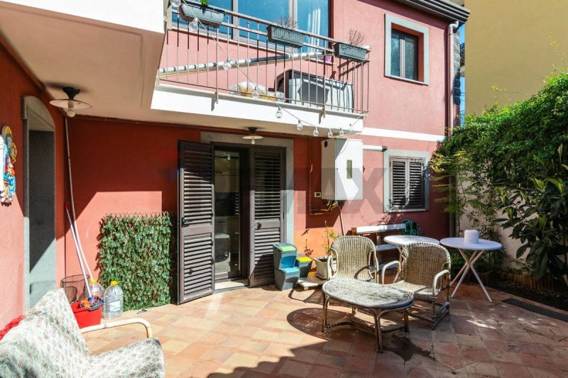 Maison individuelle à Aci Catena