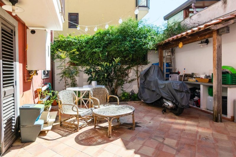 Maison individuelle à Aci Catena