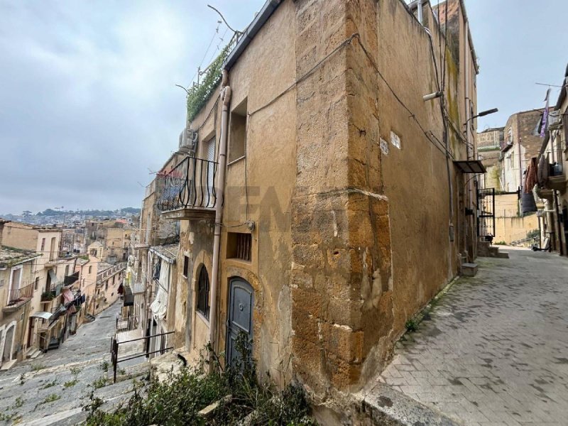 Wohnung in Caltagirone