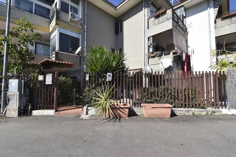 Apartamento em Aci Castello