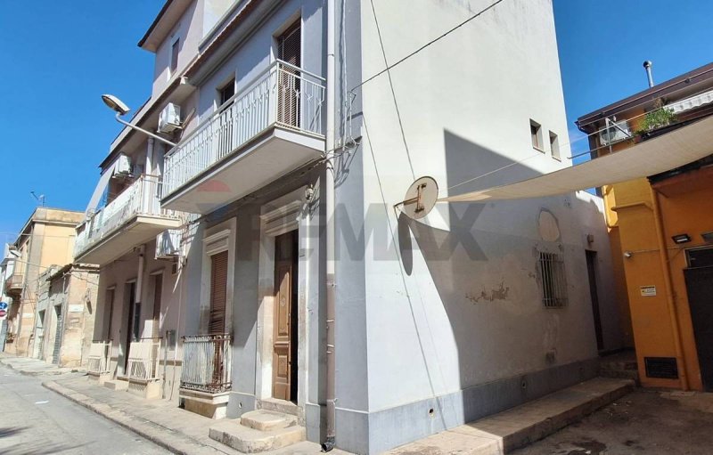 Casa independente em Rosolini