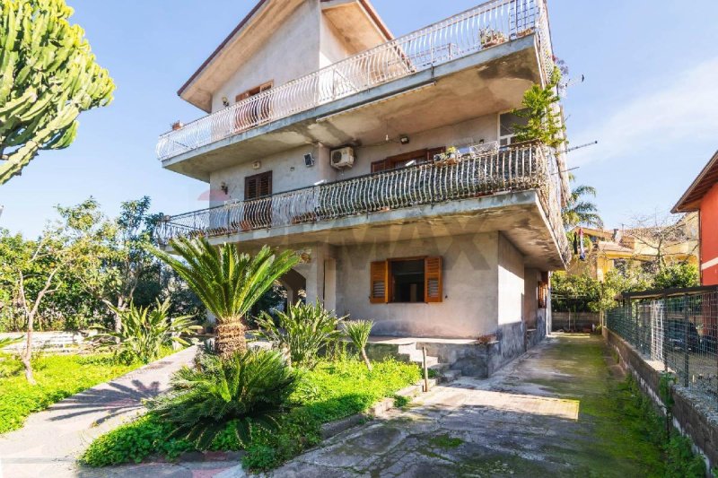 13 Bedrooms Villa for sale in Belpasso [809750] | Gate-away®