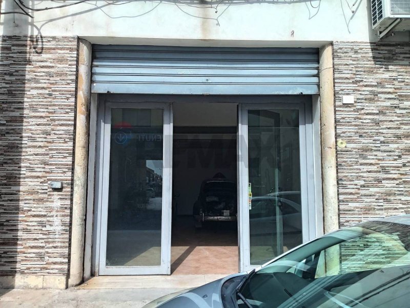 Immobile commerciale a Siracusa