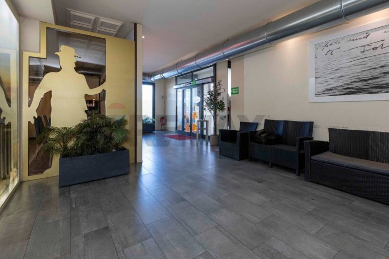Commercial property in San Giuliano Milanese