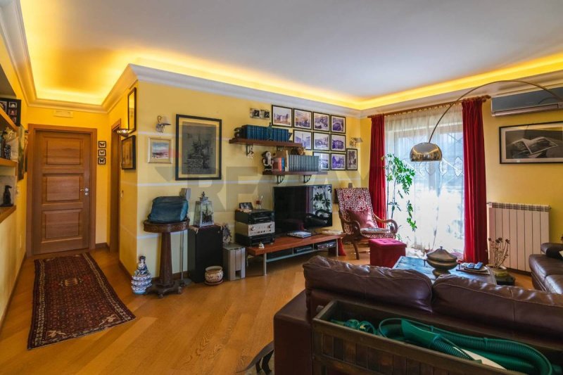 Apartment in Aci Catena