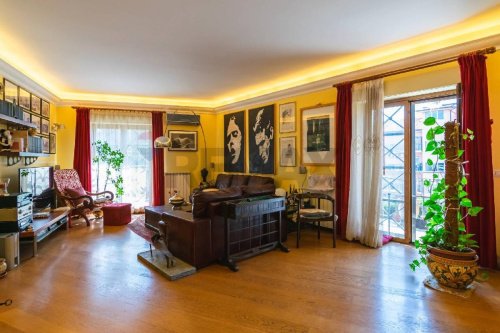 Apartment in Aci Catena