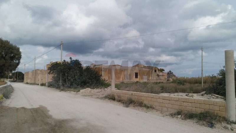 Gewerbeimmobilie in Pachino