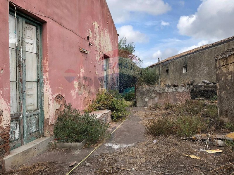 特雷梅斯蒂耶里-埃特内奥乡间房屋