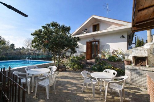 Villa a Aci Bonaccorsi