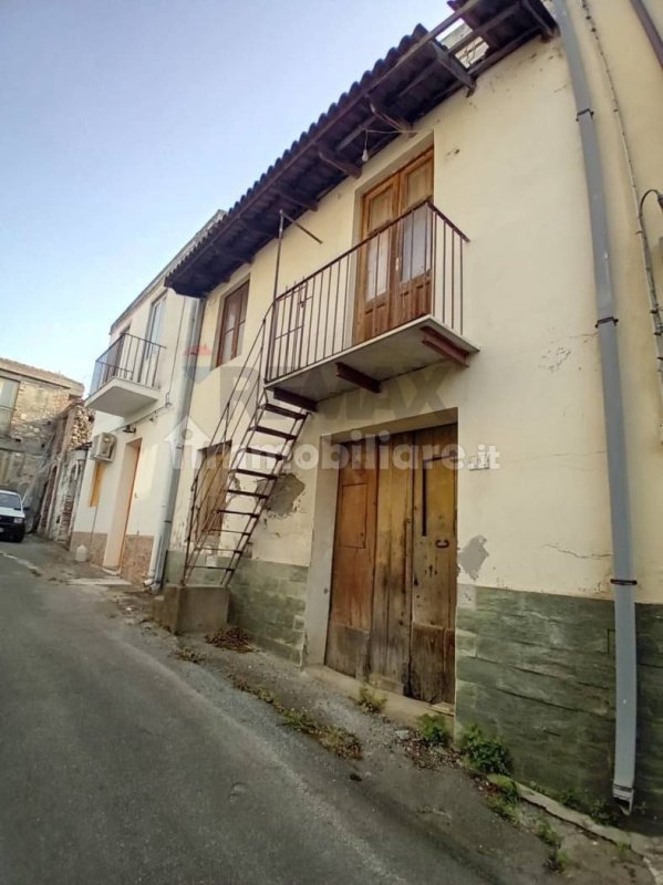 Casa semi-independiente en Barcellona Pozzo di Gotto