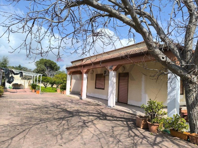 Villa in Floridia