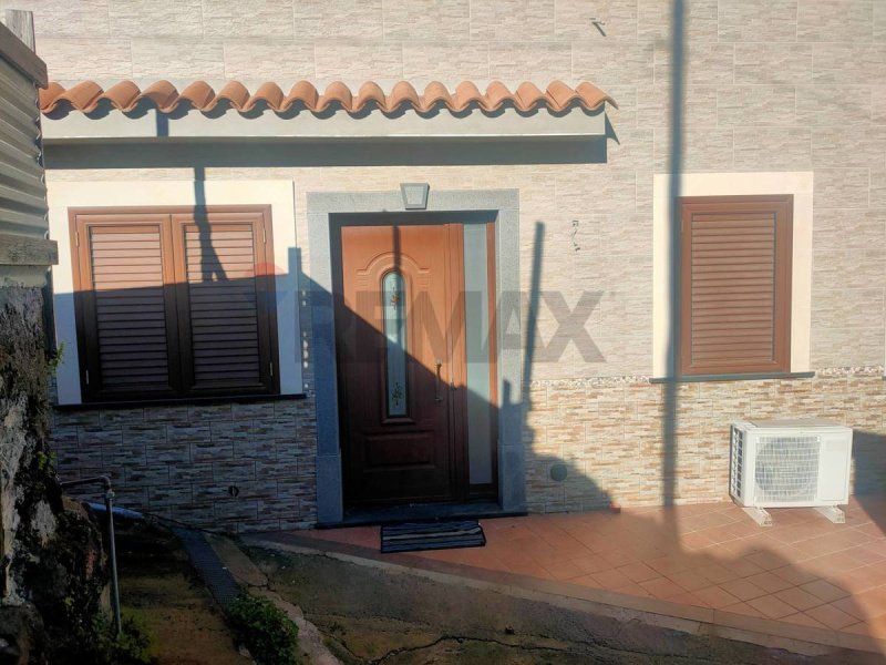 Особняк в Ачиреале