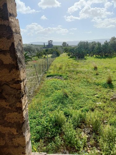 Сельскохозяйственный участок в Лентини