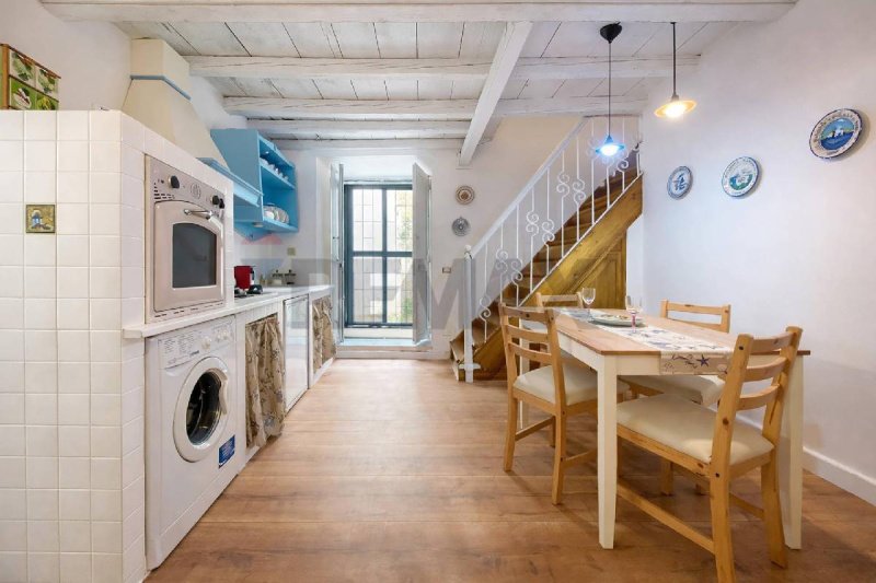 Half-vrijstaande woning in Syracuse